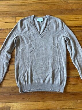 Eric Bompard V-Neck Cashmere Sweater - Medium
